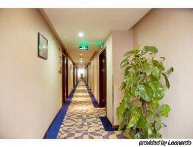 Super 8 By Wyndham Hangzhou Jiubao Transportation Center מראה חיצוני תמונה